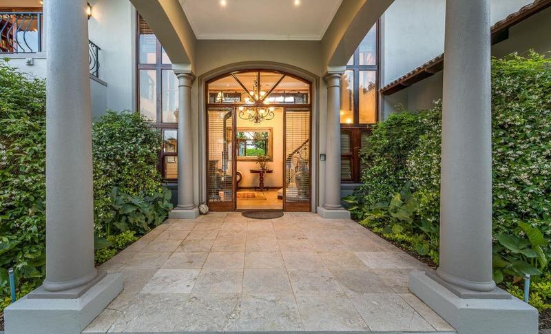 6 Bedroom Property for Sale in Klein Zevenwacht Western Cape